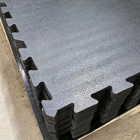 ACM03003-Interlocking Stable Mat    Crumb Rubber71