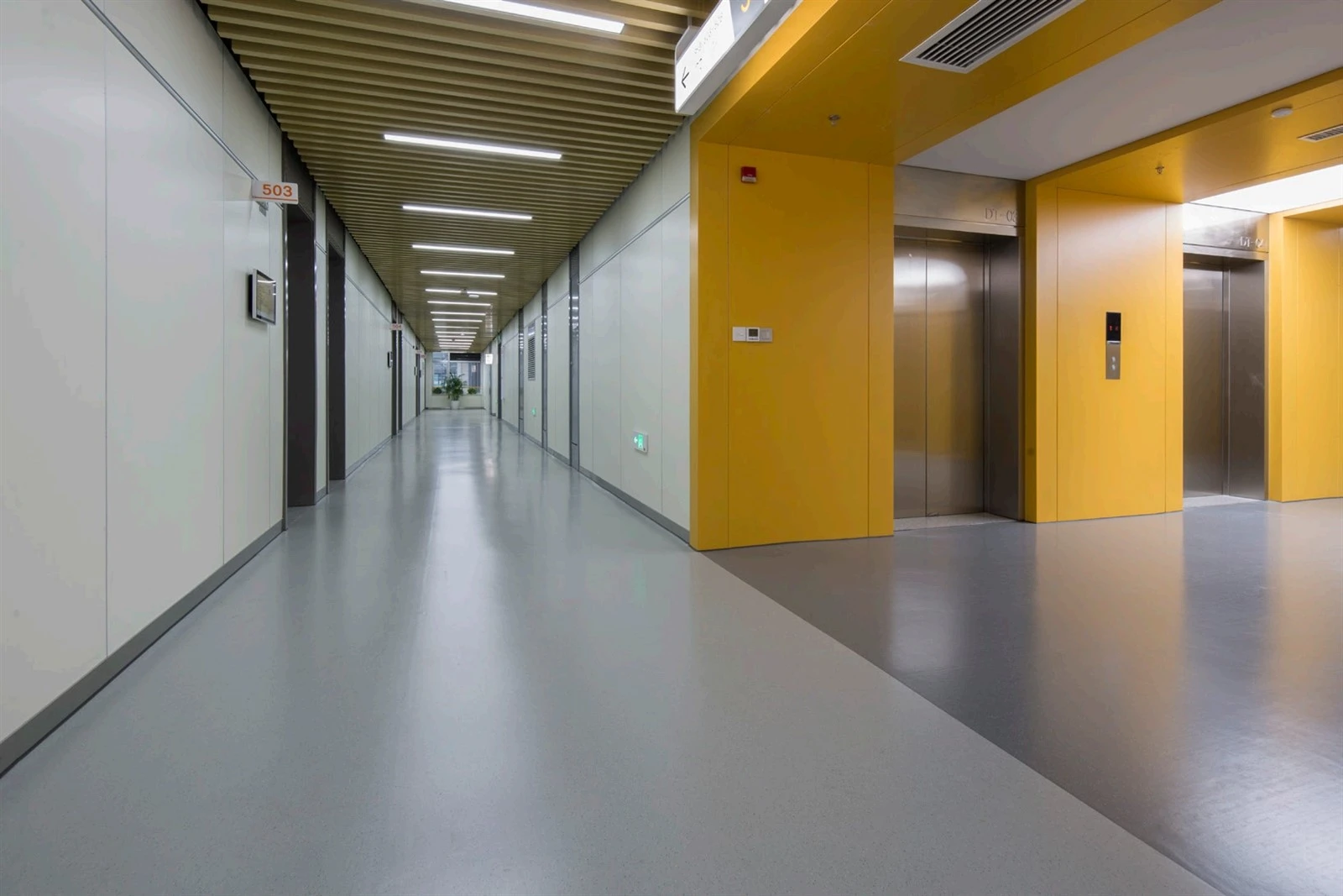 High-Traffic Commercial Indoor Rubber Flooring High-Traffic Commercial Indoor Rubber Flooring
